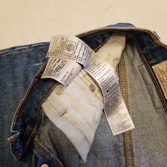 Levi's 501 High Waisted Jean Denim Shorts W31 Medium Wash Blude Faded Distressed - Picture 8 of 13